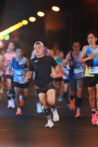 BIB: 40993
                            <button type="button" onclick="openModal(22799128)" class="btn btn-primary btn-sm float-right btn-popup" data-toggle="modal" data-target=".modal-high-quality">
                        <i class="fas fa-shopping-cart"></i> Add to Cart
                    </button>
                                            <button type="button" onclick="isThisMe(22799128, true)" class="btn btn-success btn-sm float-right btn-popup btn-isme hidden" data-toggle="tooltip" data-placement="bottom" title="นี่คือรูปของคุณใช่ไหม คลิกที่นี่เพื่อเอาเข้าอัลบั้ม">
                        <i class="fas fa-plus"></i> Add to album
                    </button>
                    <button type="button" onclick="isThisMe(22799128, false)" class="btn btn-warning btn-sm float-right btn-popup btn-isnotme hidden">
                        <i class="fas fa-ban"></i> Remove from album
                    </button>